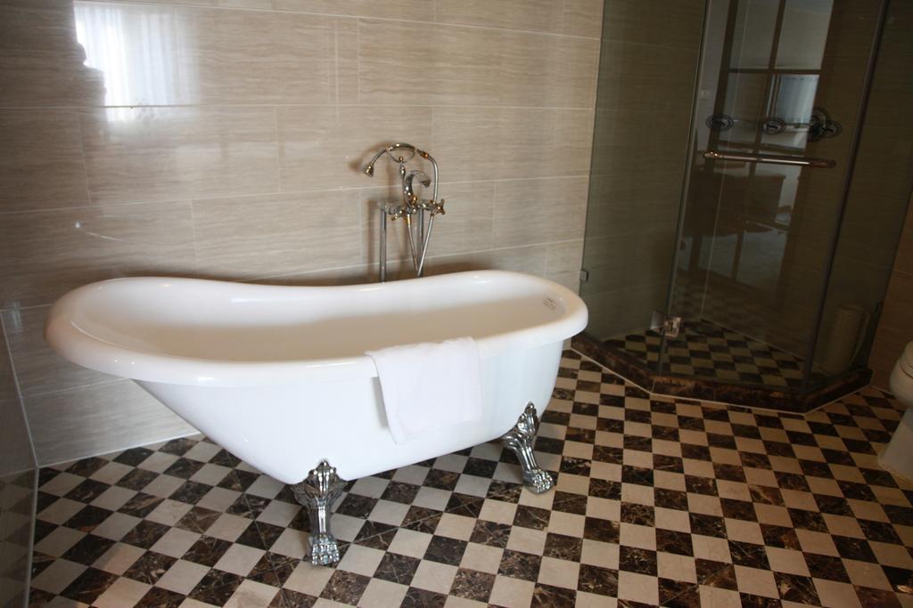 New Gloria Plaza Garden Hotel Harbin Room photo